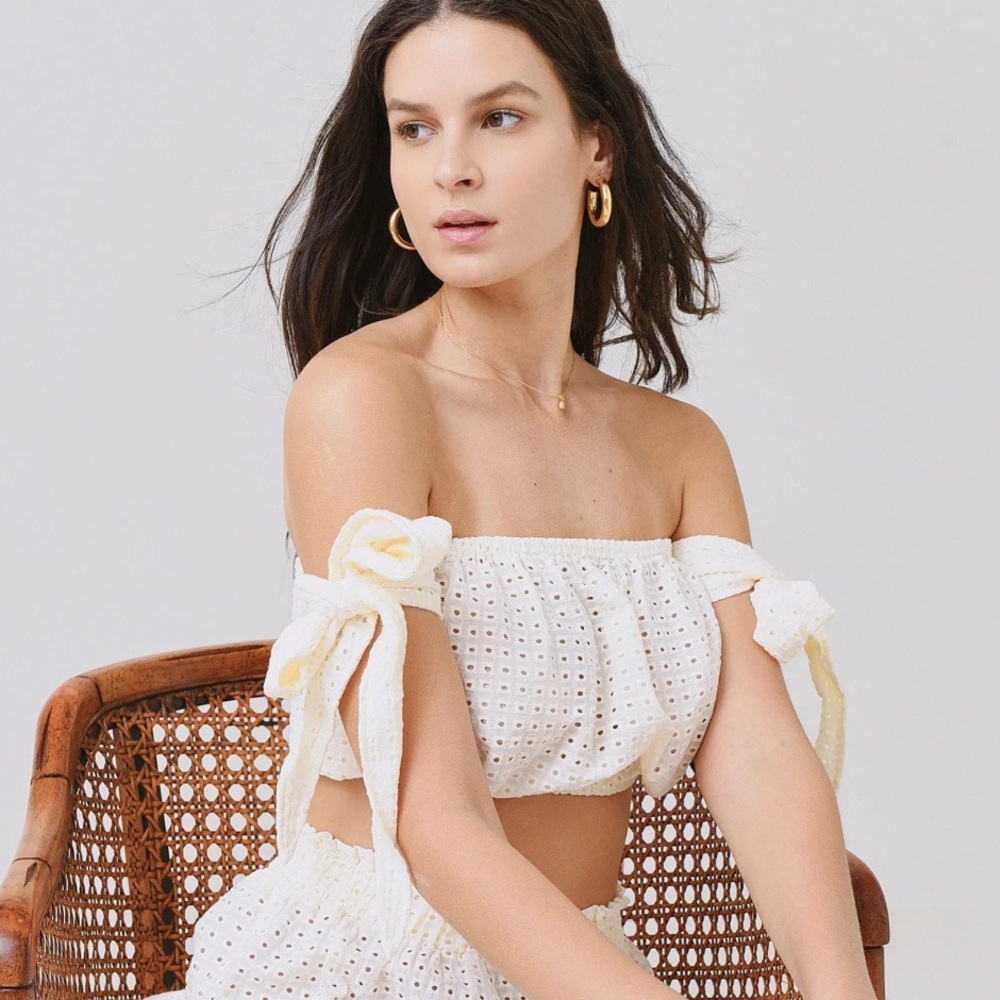 NWT Eberjey Portola Andy Ecru Ivory Cotton Eyelet Cropped Top with Ties Large